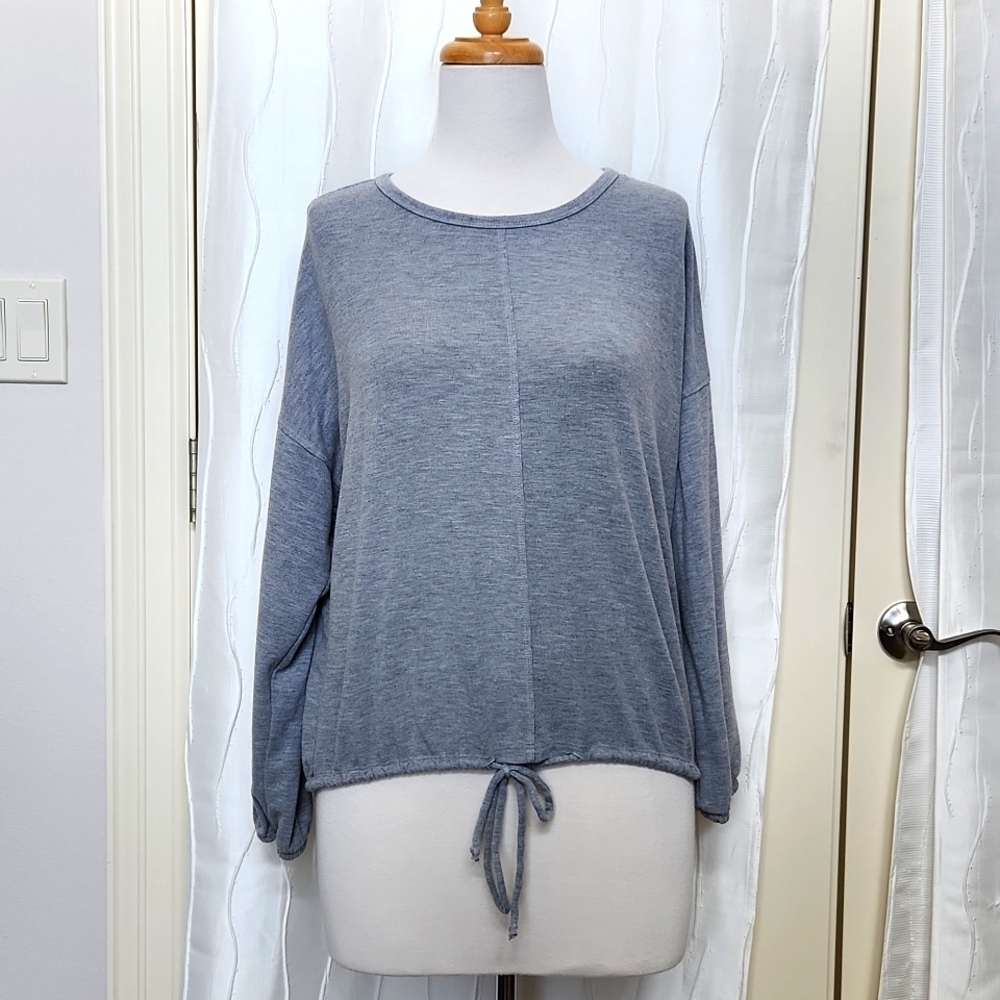 NWOT For The Republic Gray Sweatshirt - Picture 4 of 7
